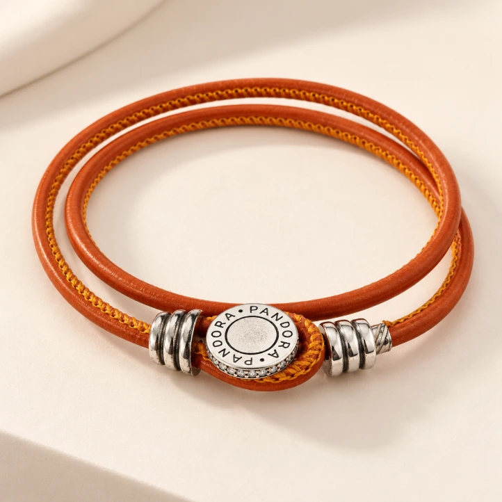 Pulsera cuero. 38 cm